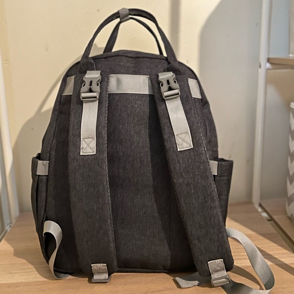 BabbleRoo Diaper Bag - Picture 4 of 4